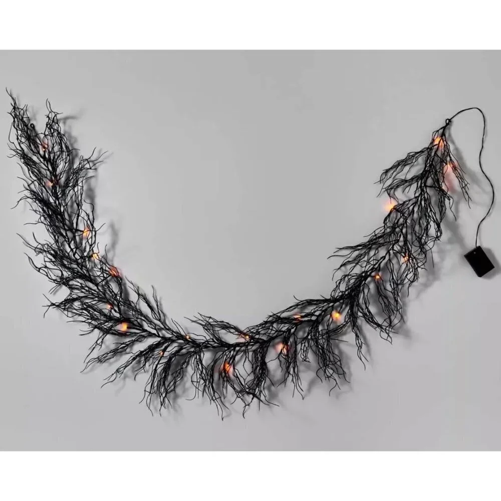 Target Hyde & EEK! Boutique™ 6' LED Blk Glitter Garland Orange String Lights
